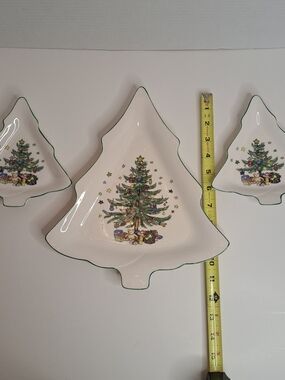 Nikko 3 Piece Vintage Candy Dish Set "Happy Holidays" Christmas Tree Shaped